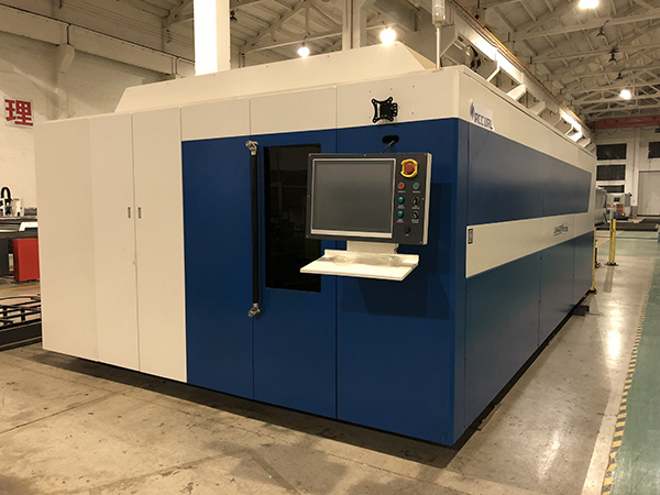  الصفائح النحاسية المعدنية الألياف آلة القطع بالليزر الصناعية آلة قطع الصفائح المعدنية